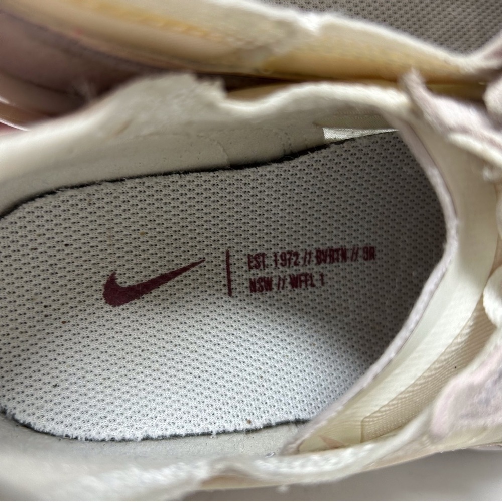 Nike Waffle One Summit White Infinite Lilac Lace Up Sneakers Size 7 - Picture 11 of 12